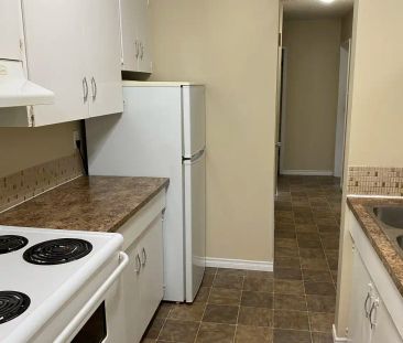 Vista on 78th - 1 Month Free! — 2 Bedroom - Photo 5