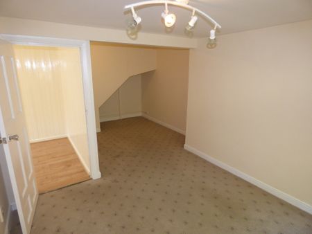 3 bedroom Semi Detached Bungalow for rent - Photo 2