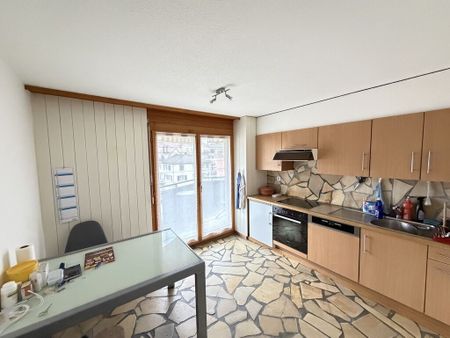 A quiet neighborhood to enjoy your 2 balconies - Photo 3