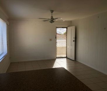 Two Bedroom Upstairs Unit - Photo 1