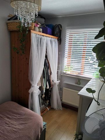 2 bedroom terraced house to rent - Photo 2