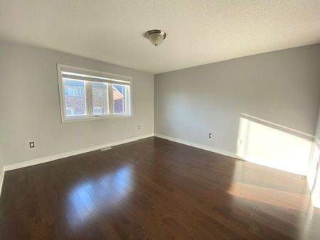 For Lease - 26 Cedarcrest Street, Caledon, Ontario - Photo 2