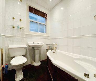 House Share to rent - Bellingham Road, London, SE6 - Photo 4