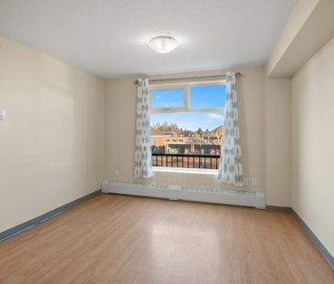 Lovely 1 Bedroom Apartment in the Heart of Red Deer! - Photo 4