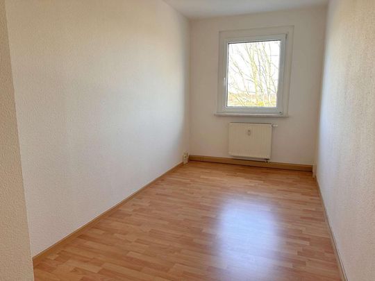 Helle Wohnung mit Balkon und Blick ins Grüne - Einbauküche möglich - Photo 1