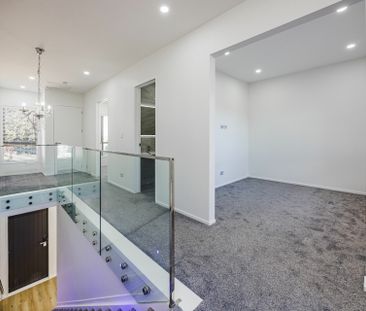 1A Bennett Road Pakuranga - Near New Luxury Townhouse - Photo 6