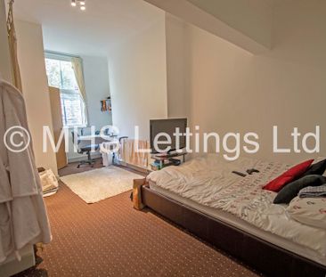 10 Bedroom Mid Terraced House for rent in Regent Park Terrace - Photo 6