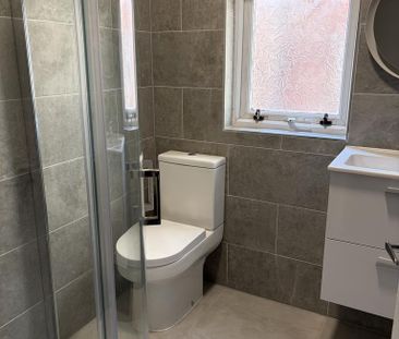 4 bedroom terraced house to rent - Photo 3