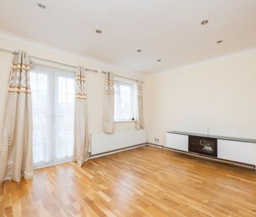 3 bedroom terraced house to rent - Photo 1