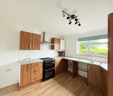3 bedroom end of terrace house to rent - Photo 3