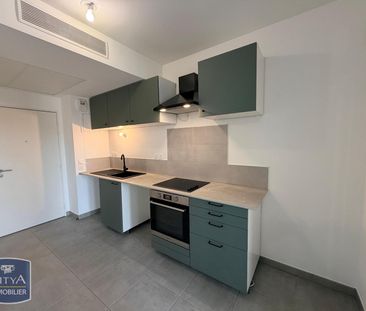 Location Appartement 1 pièce 27m² MARSEILLE 6ème - Photo 2