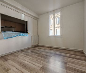 Location Appartement 2 pièces 39m² - Photo 2