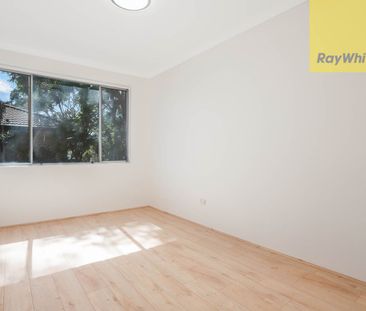 2 bedroom unit in Prime Riverside Location - Photo 5