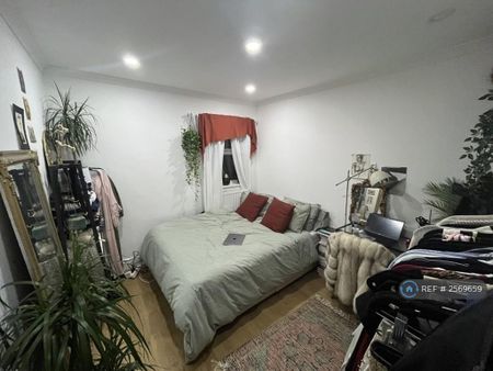 3 bedroom terraced house to rent - Photo 3
