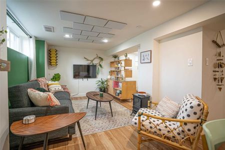 For Lease - 7 Colfax Street Unit# Lower, Toronto, Ontario - Photo 5