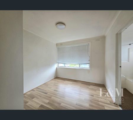 9/12 Cranbourne Avenue, Sunshine North, Vic 3020 - Photo 5