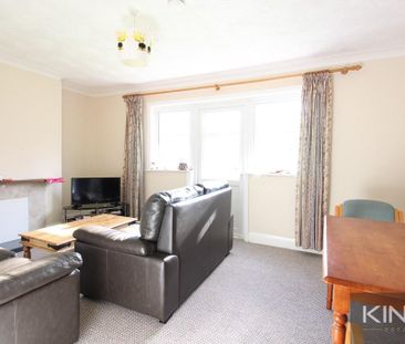 4 bedroom semi-detached house to rent - Photo 3