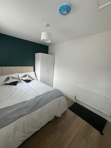 STUDENT ACCOMDATION, 79 Creggan Road, Derry, BT48 9DA - Photo 4