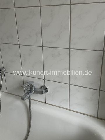 Frisch sanierte 2-Zi-Whg. mit Fliesen, Parkett und Badewanne nahe Zoo im 2.OG,St ... - Photo 5