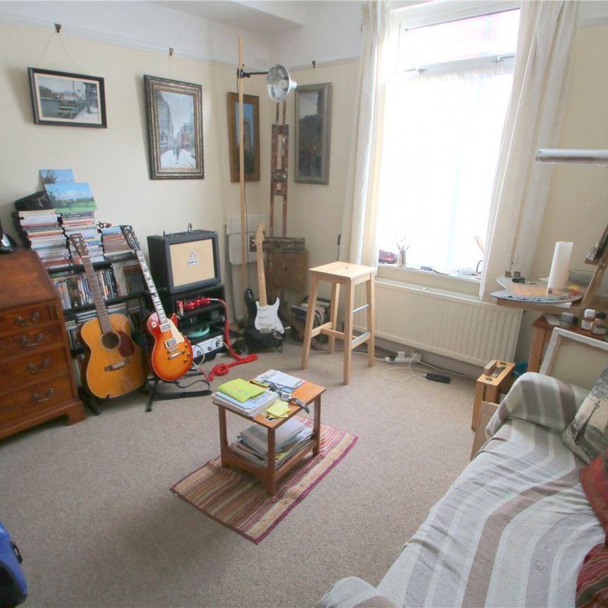 Fairfield Place, - Photo 1