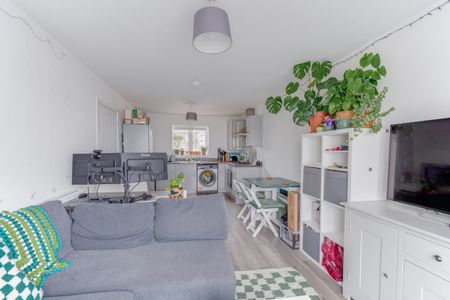 1 bed apartment to rent in Ascot Way, Birmingham, B31 - Photo 2