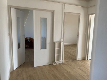 Location Appartement 3 pièces 63m² - Photo 5