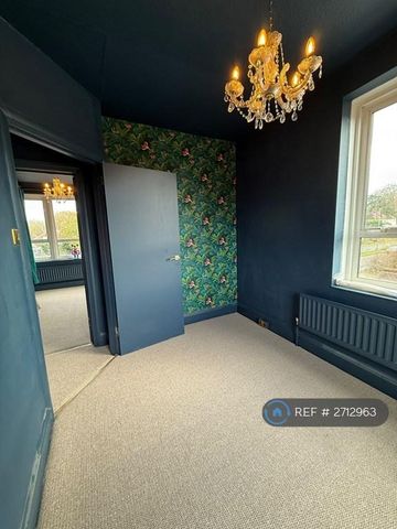 2 bedroom maisonette to rent - Photo 2