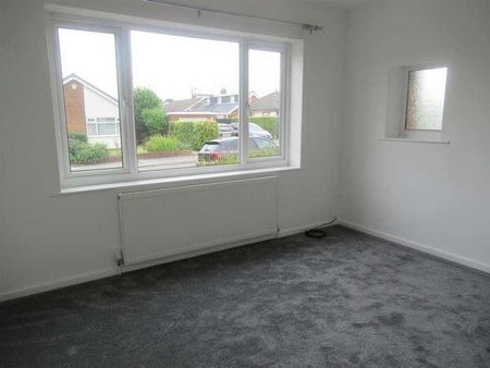 Elmwood Avenue, Barwick In Elmet, Leeds, LS15 - Photo 5