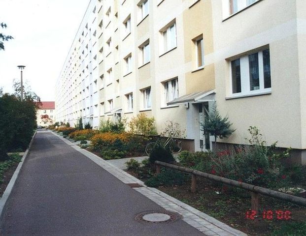 Wohnungsangebot Förderstedter Straße 32 - Photo 1