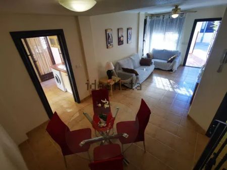 Alquiler de chalet pareado en San Cayetano - Photo 4