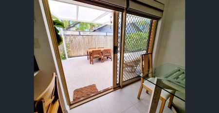 CHARMING PRIVATE FAMILY RETREAT - Photo 4