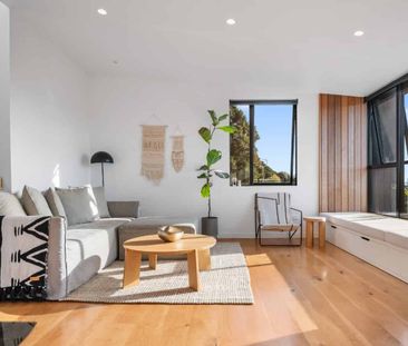 Modern Sophistication Meets Coastal Living, Waiheke Island! - Photo 1