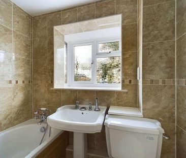 Corfe Place, Maidenhead, Berkshire, SL6 - Photo 6