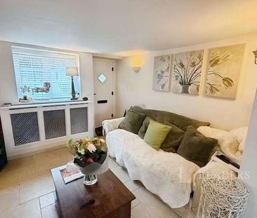 Maple Cottages, Canada Lane, Faringdon, SN7 - Photo 1