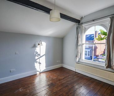 2 bedroom semi-detached house to rent - Photo 4