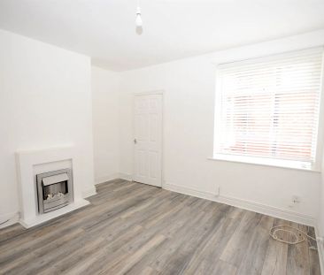 2 bed flat to rent in Ridley Gardens, Swalwell, NE16 - Photo 1