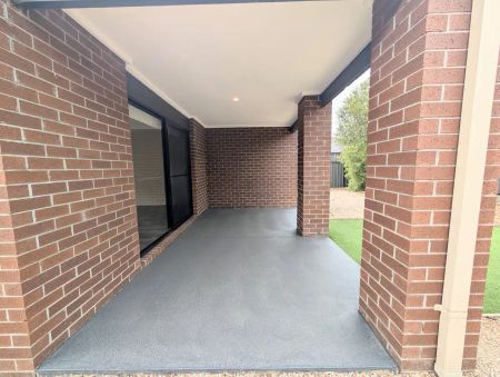 “A Stunning Home With No Carpet!” - Photo 2