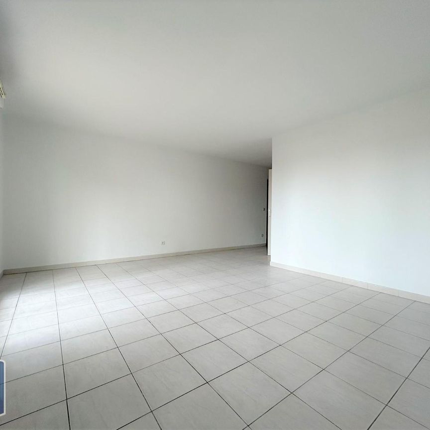 Location Appartement 2 pièces 48m² SORGUES 84700 - Photo 1
