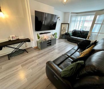 3 bedroom terraced house to rent - Photo 2