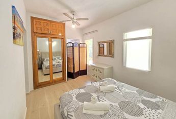 Villa for rent in Cumbre del Sol with 5 bedrooms