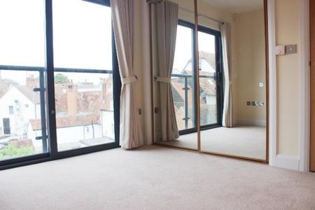 2 bedroom flat to rent - Photo 3