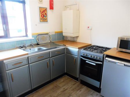 1 bedroom flat to rent - Photo 3