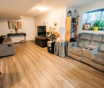 2 BEDROOMS LOWER UNIT IN ST. CATHARINES!!! - Photo 6