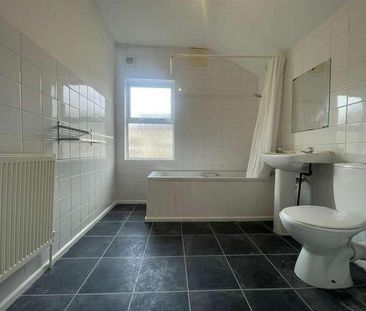 Clifton Gardens, St. Georges Road, Hull, HU3 - Photo 2