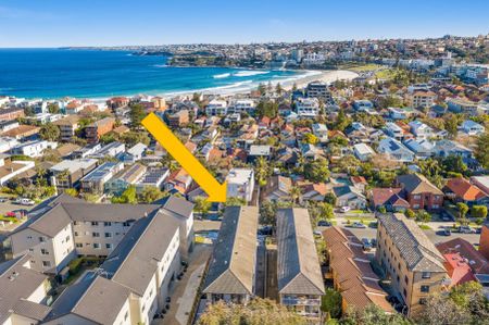 Modern Two Bedroom Apartment With Off Street Parking - Photo 3