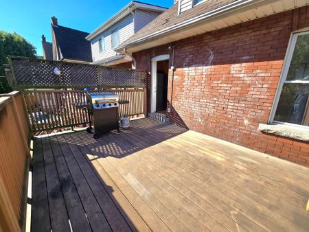 For Lease - 45 Fairholt Road Unit# 2, Hamilton, Ontario - Photo 5