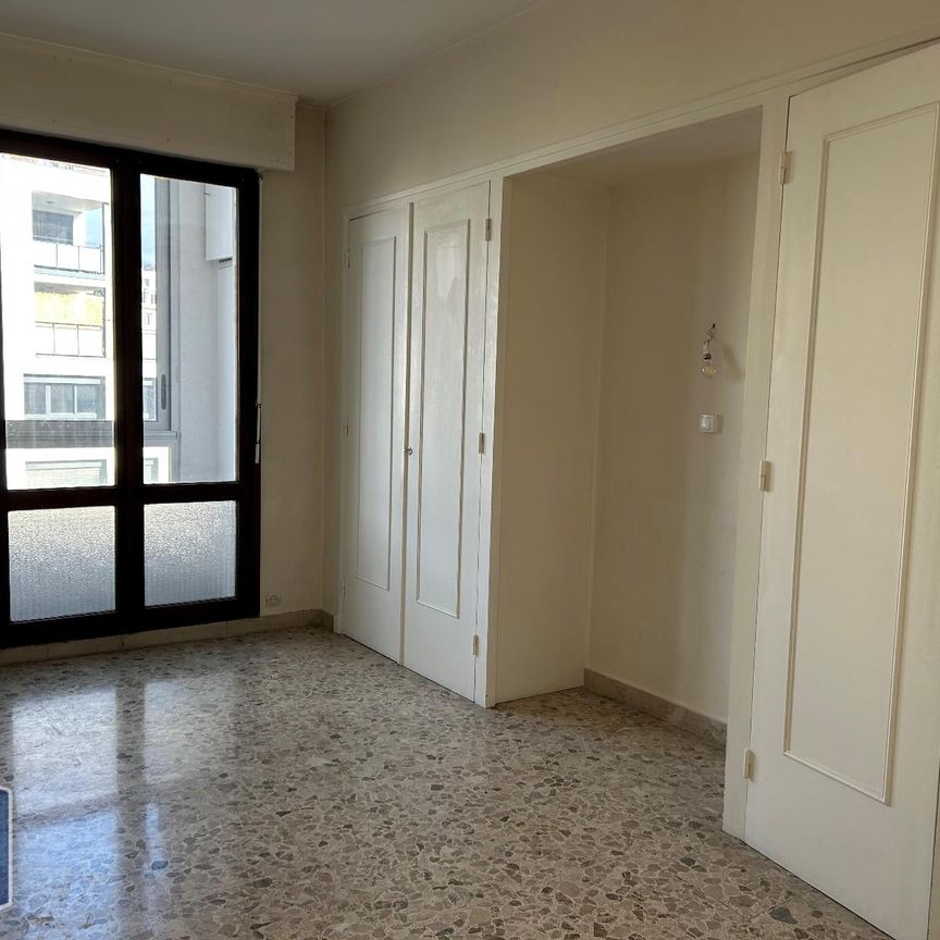 Location Appartement 3 pièces 72m² GRENOBLE 38000 - Photo 1