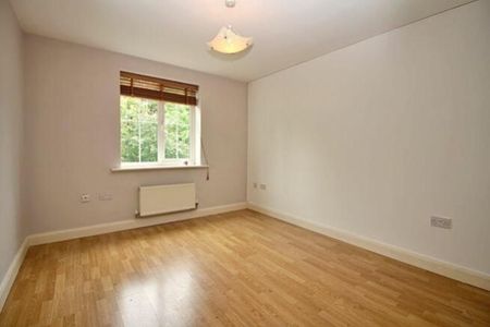 2 Bedroom - Photo 3