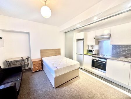 Studio to rent - Photo 3