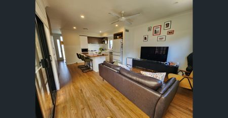 Modern 2-Bedroom Home in Fairwater, Blacktown - Photo 2